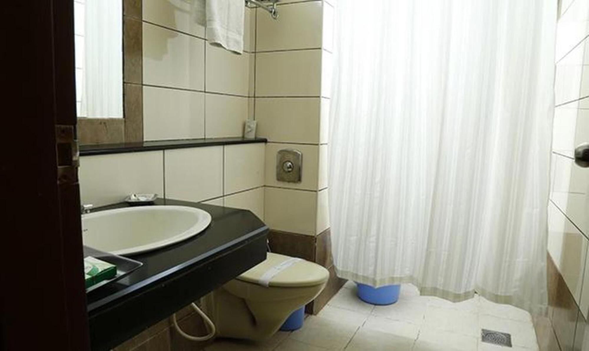 Fabhotel Prime Chennai Deluxe Ngoại thất bức ảnh