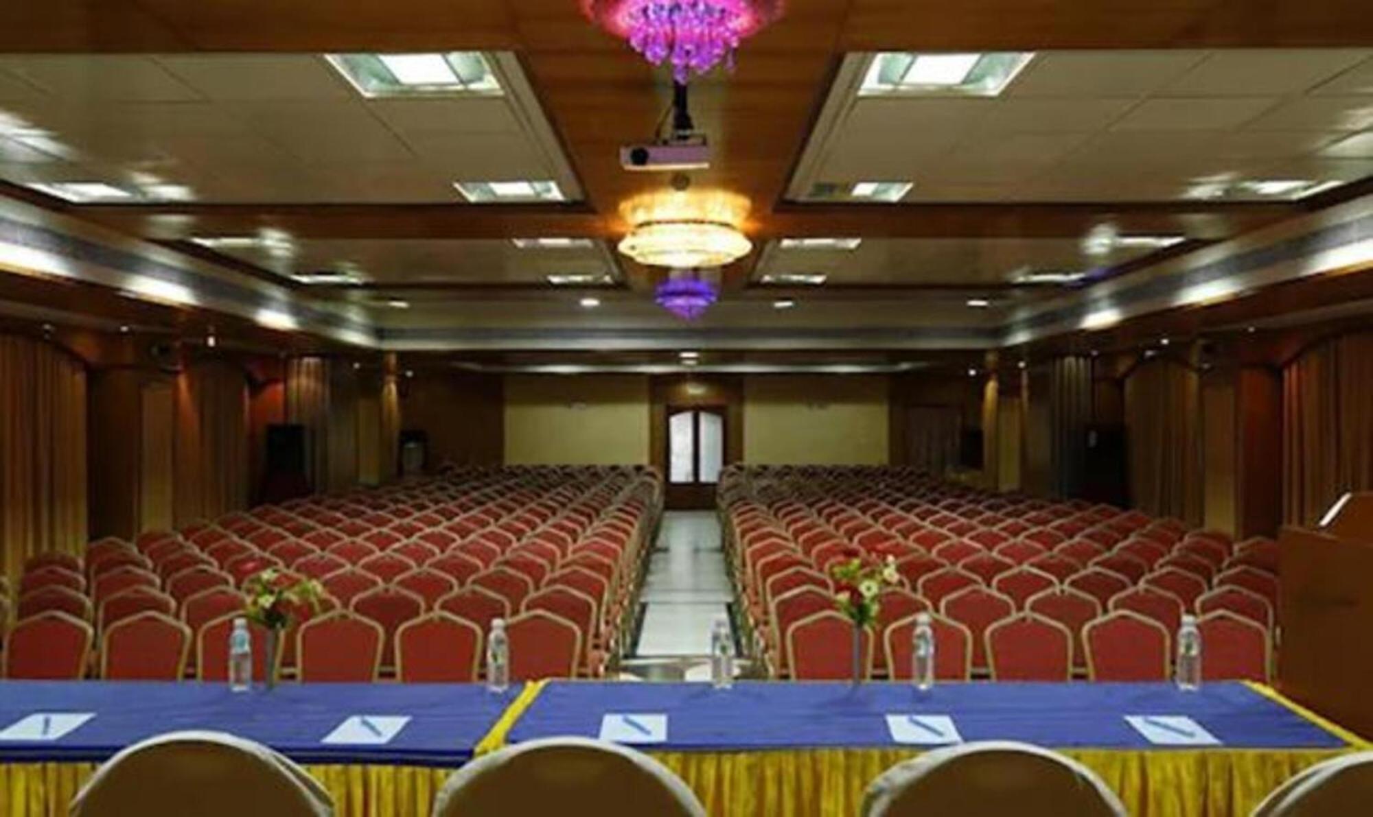 Fabhotel Prime Chennai Deluxe Ngoại thất bức ảnh
