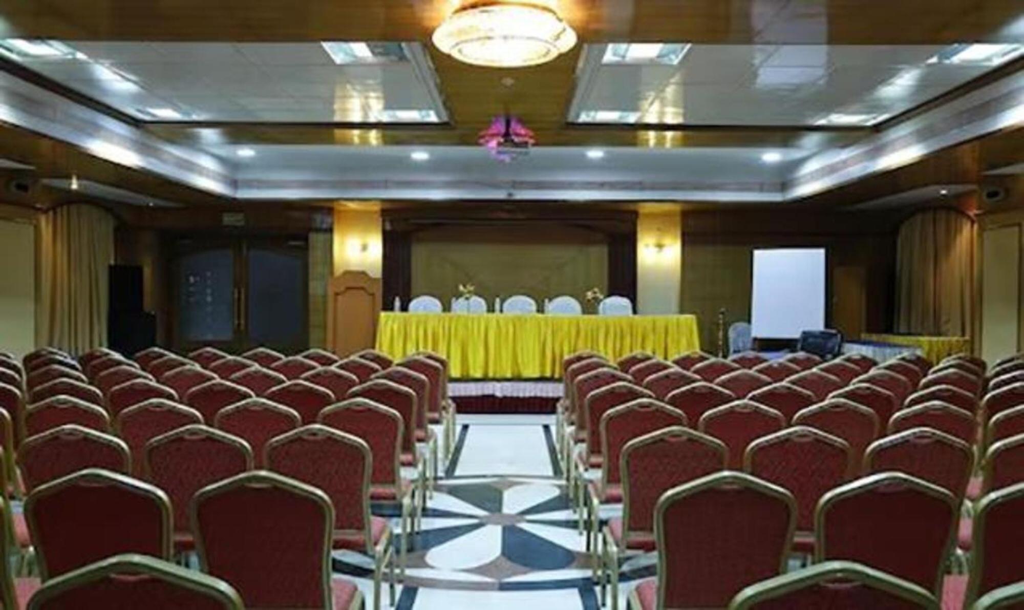 Fabhotel Prime Chennai Deluxe Ngoại thất bức ảnh