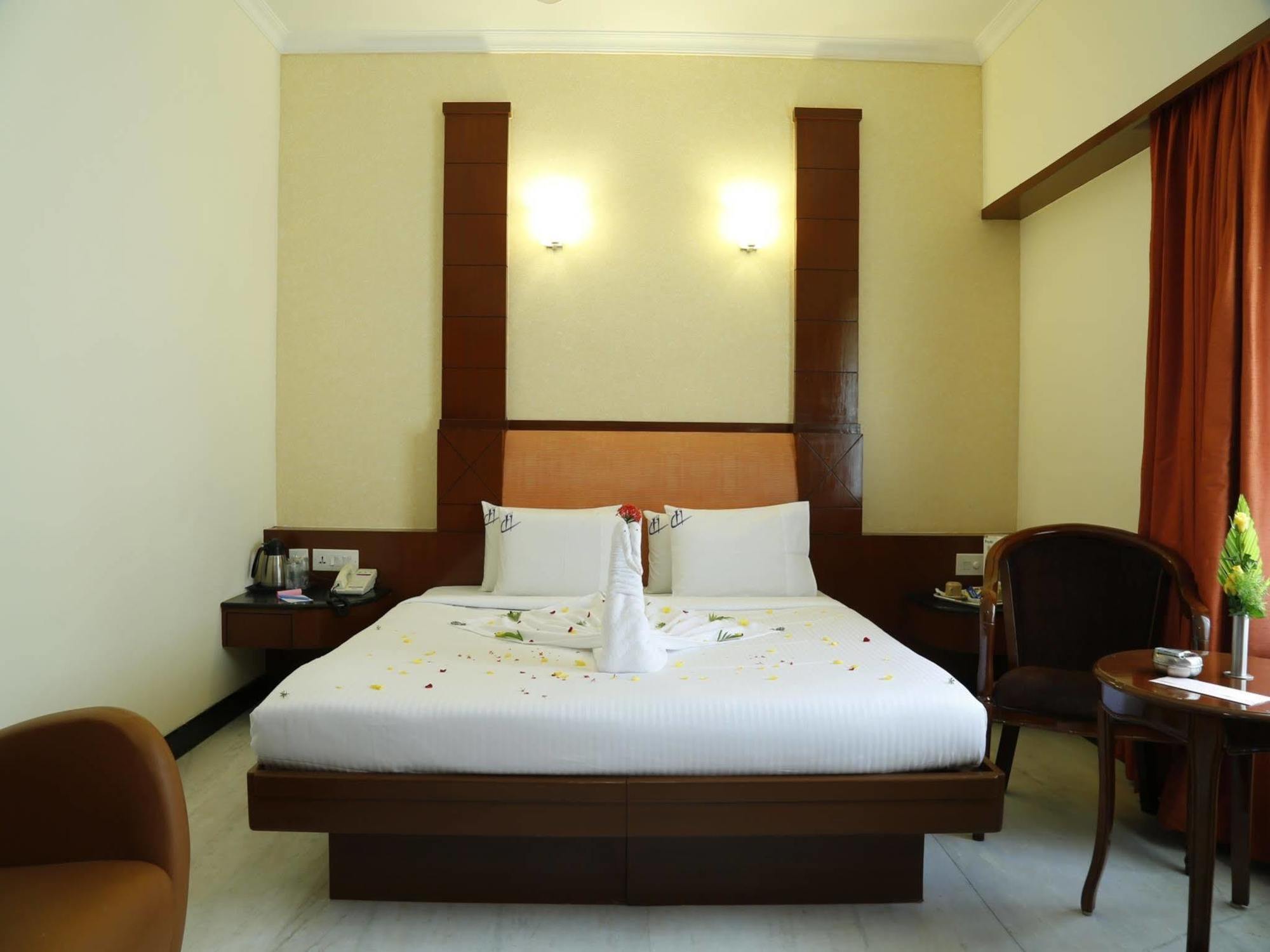 Fabhotel Prime Chennai Deluxe Ngoại thất bức ảnh